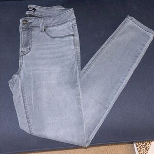 Womans 1822 denim jeggings
